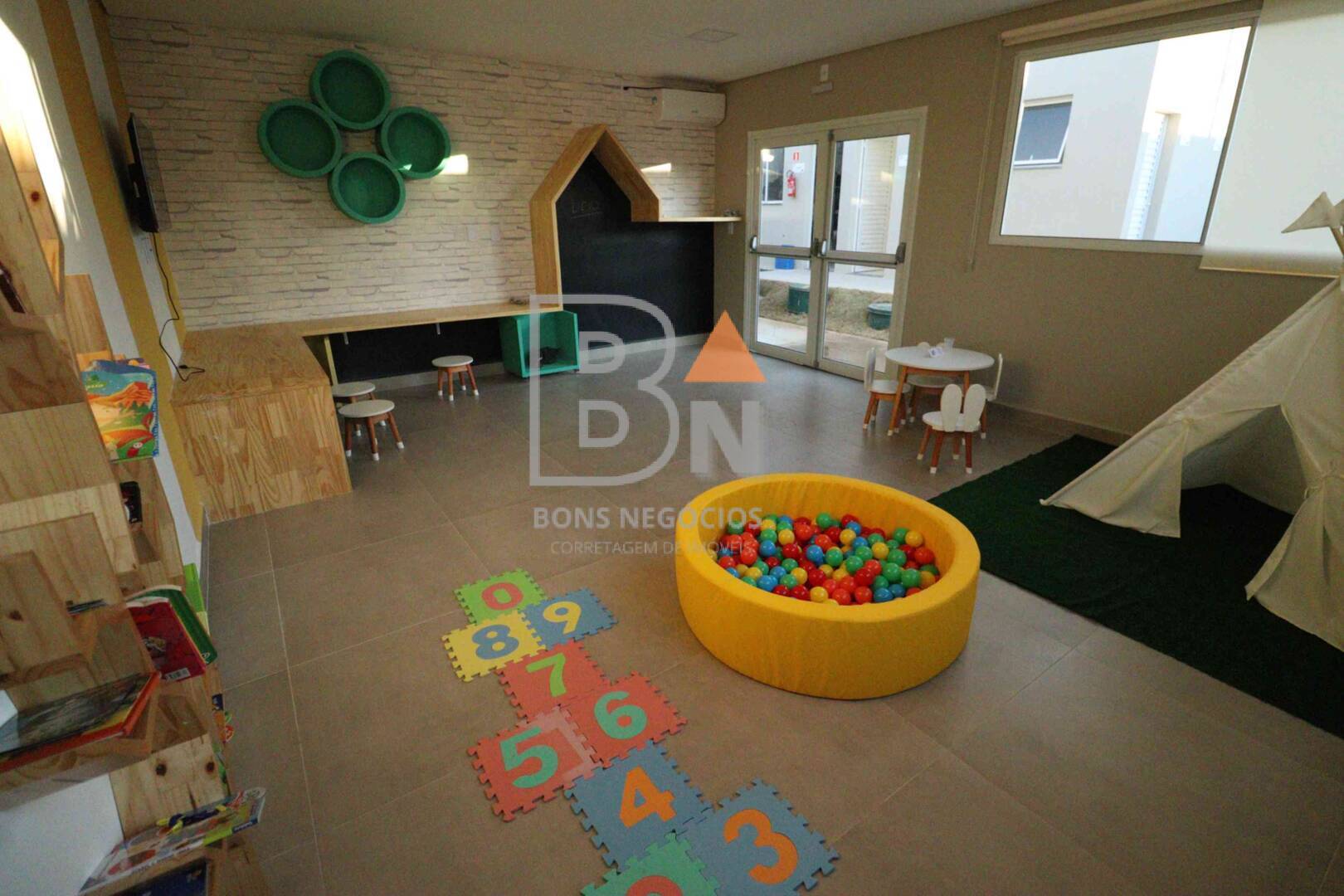 Apartamento à venda com 2 quartos, 40m² - Foto 9