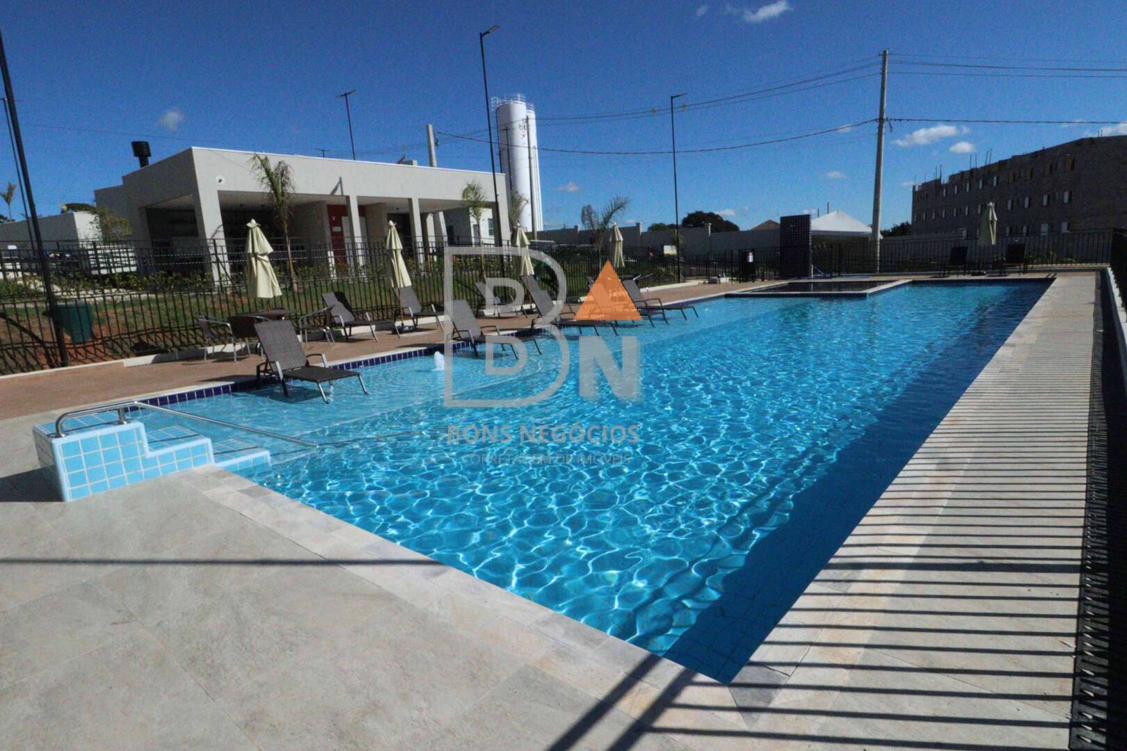 Apartamento à venda com 2 quartos, 40m² - Foto 6