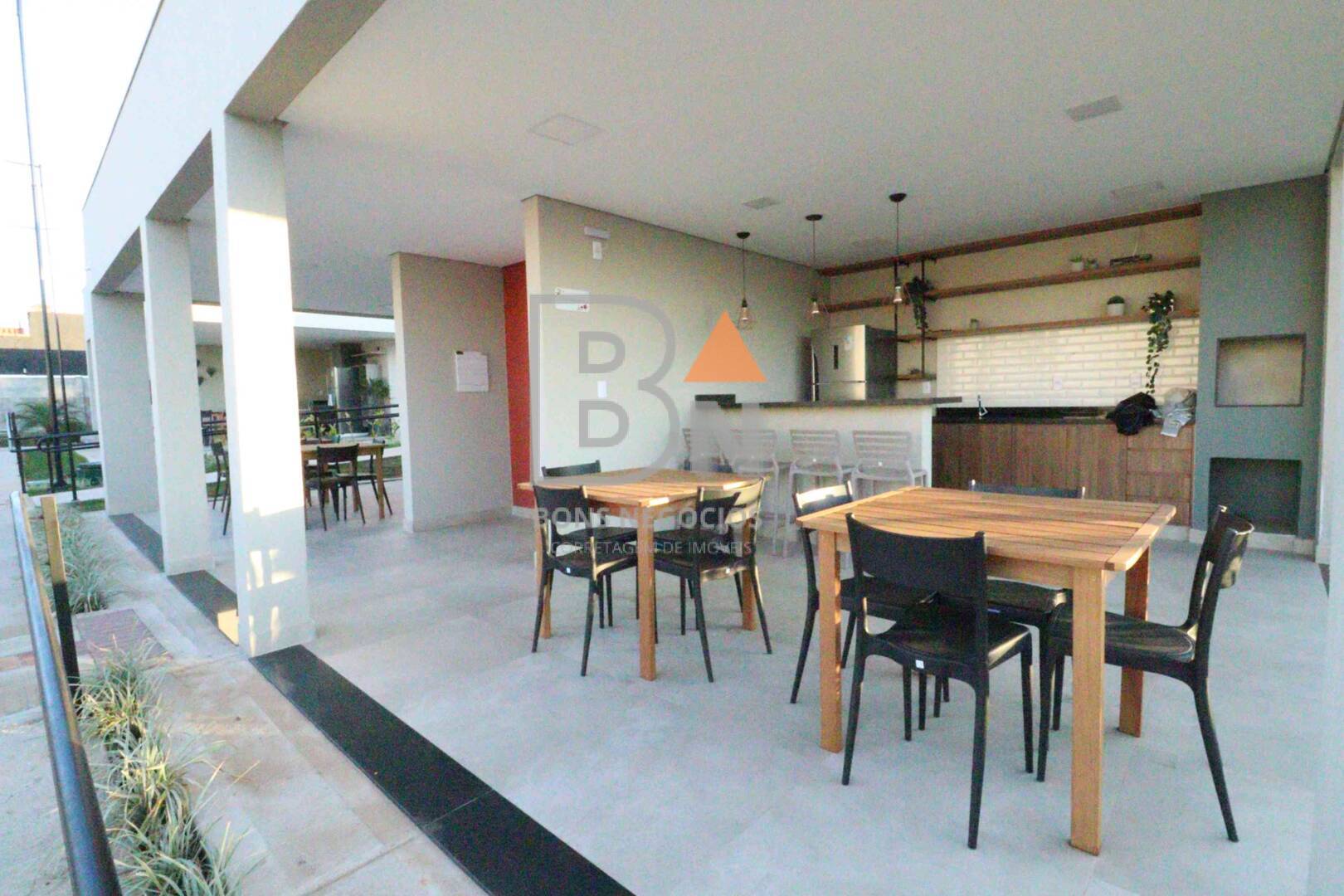 Apartamento à venda com 2 quartos, 40m² - Foto 11
